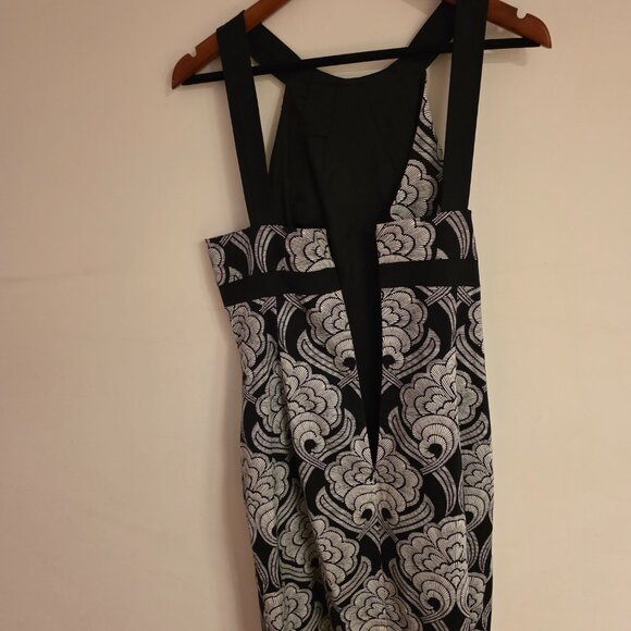 Dress - Picture 2 of 5